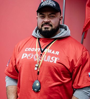 Волгодонского рекордсмена-богатыря Михаила Иванова сегодня поздравляют с 40-летием