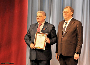 Комсомольская юность наша