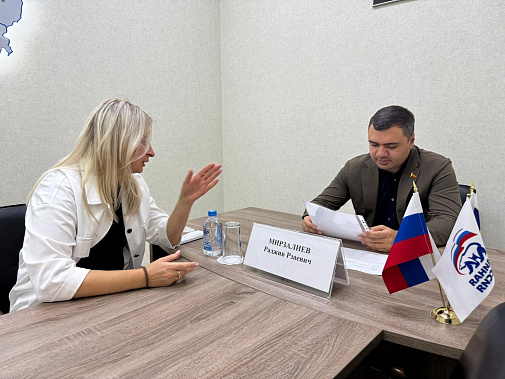  Когда волонтёры и депутаты работают сообща...
