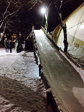 В Ростове можно покататься на ледянке даже без снега