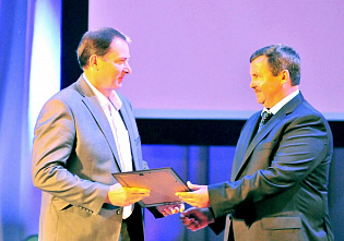 Победителям областного конкурса на звание «Лучший врач года» в 2016 году вручили дипломы