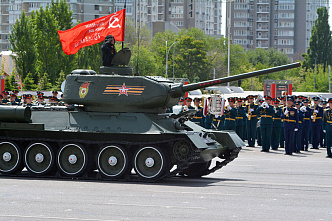 Вопреки всем предупреждениям и ограничениям ростовчане пришли на Парад Победы