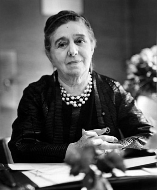 Костюмы легендарной Надежды Ламановой покажут в Ростове