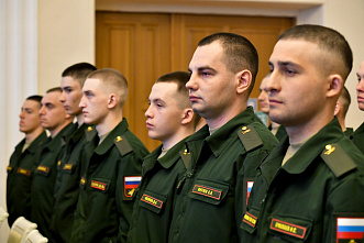 22 03 2026 Дончанина Дениса Свиридова удостоили «Золотой звезды» Героя России