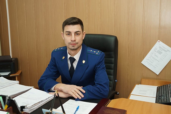 Заместитель прокурора Усть-Донецкого района Руслан Николаевич Лашков