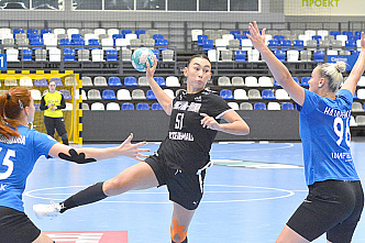 Гандболистки «Ростов-Дона» провели первый контрольный предсезонный матч, обыграв дома соперниц из «Ставрополья».