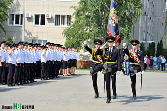 В РЮИ МВД России прошел выпускной