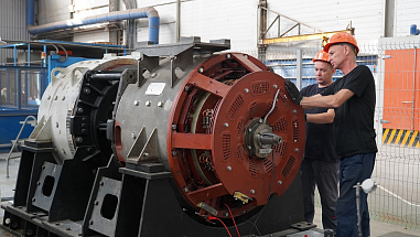 «ТМХ-Электротех» начнет выпускать тяговые генераторы для маневровых тепловозов
