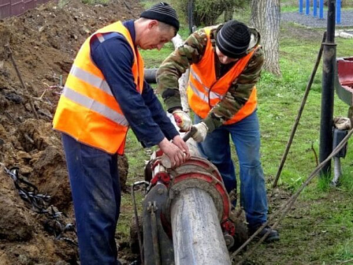 Новый водовод в Шахтах обещают сдать в 2023 году