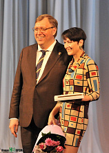 Комсомольская юность наша