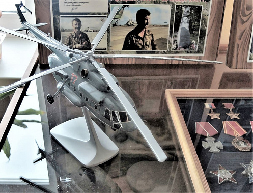 В музее гимназии открыты несколько экспозиций, посвященных героям войны 