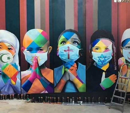 Хроники коронавируса: критика «Спутника», шалайка в виде теста и начало вакцинации в России