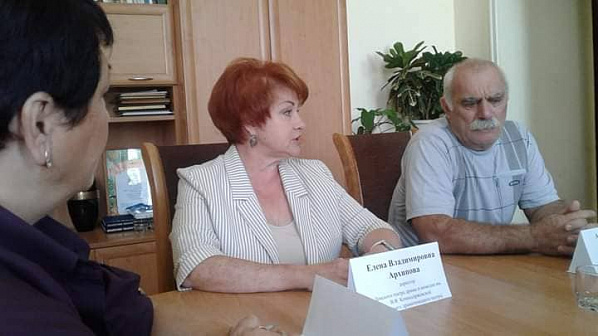 В свой юбилей театр Новочеркасска делает подарки зрителям