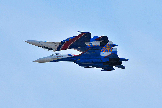 В небе - «Русские витязи»