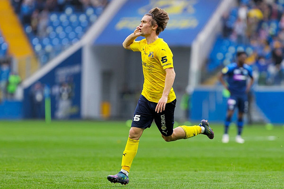 ФК «Ростов» заключил контракт с полузащитником «Зенита»