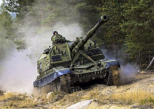 Донские артиллеристы заградительным огнем остановили «противника»