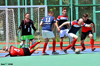 Попали в струю