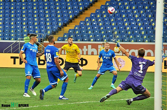 В первом матче чемпионата ФК «Ростов» проиграл московскому «Динамо»