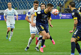 Футболисты «Ростова» на домашней арене проиграли московскому «Динамо»