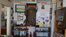 Среди степей