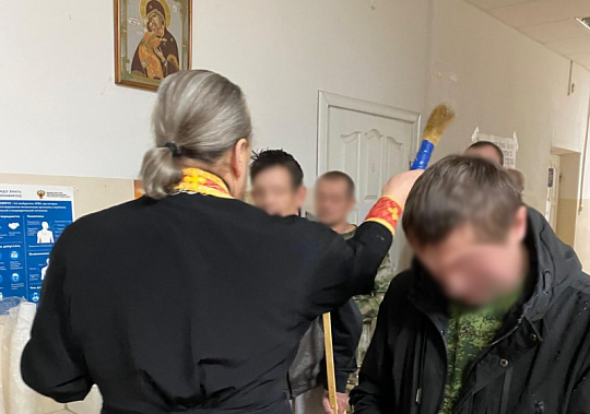  Духовенство и волонтеры объединились для поддержки в новом госпитале бойцов и военных медиков