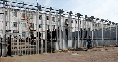 Замначальника исправительной колонии Ростова попался на взятке