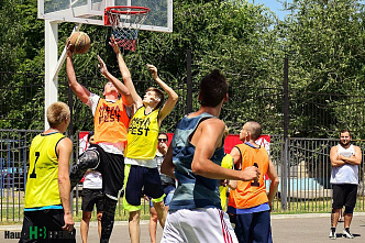 «Трое против ветра»