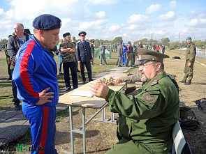 И пластунский берет – в награду!