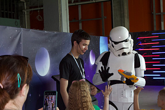 В Ростове дети могут ходить по Юпитеру