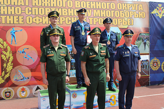 Команда бригады спецназначения из Ростовской области отличилась на чемпионате Южного военного округа по летнему офицерскому троеборью 