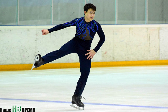 Дорожки, прыжки, пируэты