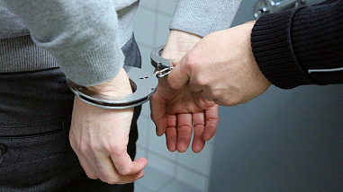 В Ростове за решетку отправили двух мошенников