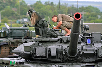 Приглашает командующий Южным военным округом