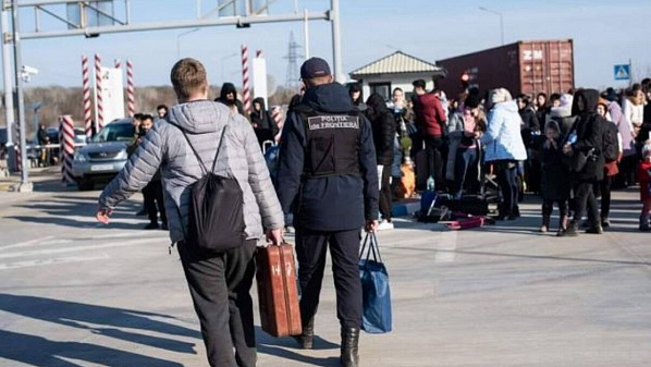 Поток беженцев на территорию Ростовской области не иссякает