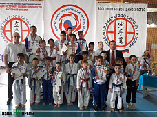 На татами – «перначата»...