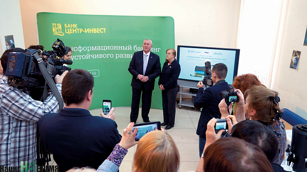 Елена Смирнова и Василий Высоков рассказали о социальной значимости премии.