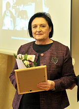 80 лет: «букет» из выставок