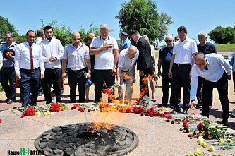 Участники памятной акции в Змиевской балке присоединились к Минуте молчания