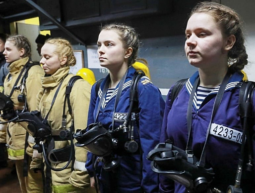 Военкоматы ведут отбор девушек – будущих курсанток