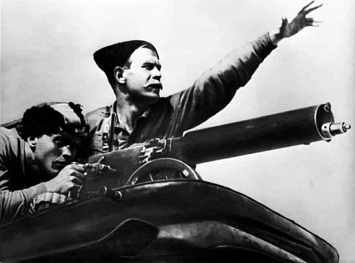 Фильм «Чапаев»: равнение на Петьку и Анку!