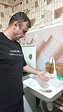 Илья Элбалидзе (пер.Комсомольский) подтверждает: вода вообще не поступает в дом.