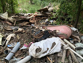 В Ростове на проспекте Ленина устроили ловушки для детей