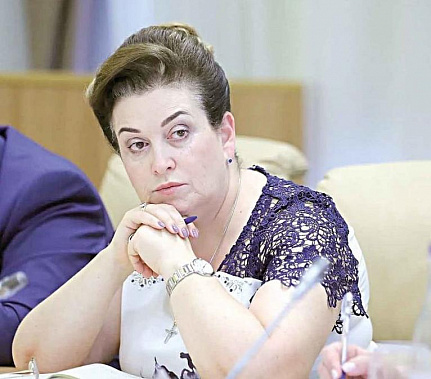 Министр здравоохранения РО Татьяна БЫКОВСКАЯ подчеркнула, что медицина обеспечена всем необходимым, и теперь очень важна социальная поддержка. Фото с сайта rostof.ru Министр здравоохранения РО Татьяна БЫКОВСКАЯ подчеркнула, что медицина обеспечена всем необходимым, и теперь очень важна социальная поддержка. Фото с сайта rostof.ru
