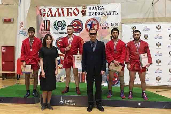 Фото с айта Ростов-город