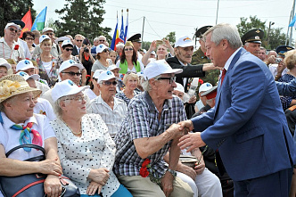 Освободителям - слава!