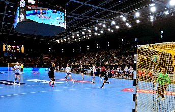 17 11 2025 Гандболистки Ростова одержали домашнюю победу над московским армейским клубом