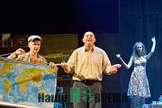 21.04 В театре прочитали нараспев «Землю Эльзы»