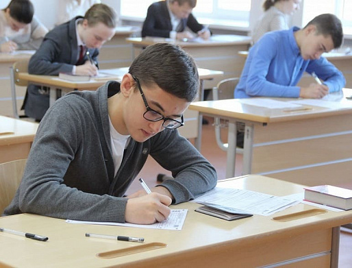 Российские одиннадцатиклассники успешно справились с итоговым сочинением