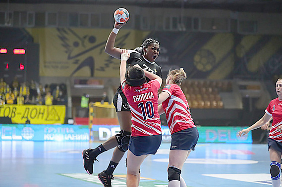 ЗААДИ (№ 77) не только раздавала голевые передачи, но и забила три гола. Фото с сайта ГК «Ростов-Дон»