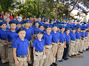 Юные ростовчане получили право носить береты кремлевского полка